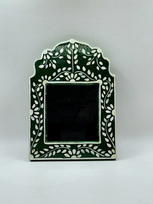 Dark Green Leaf Pattern Frame